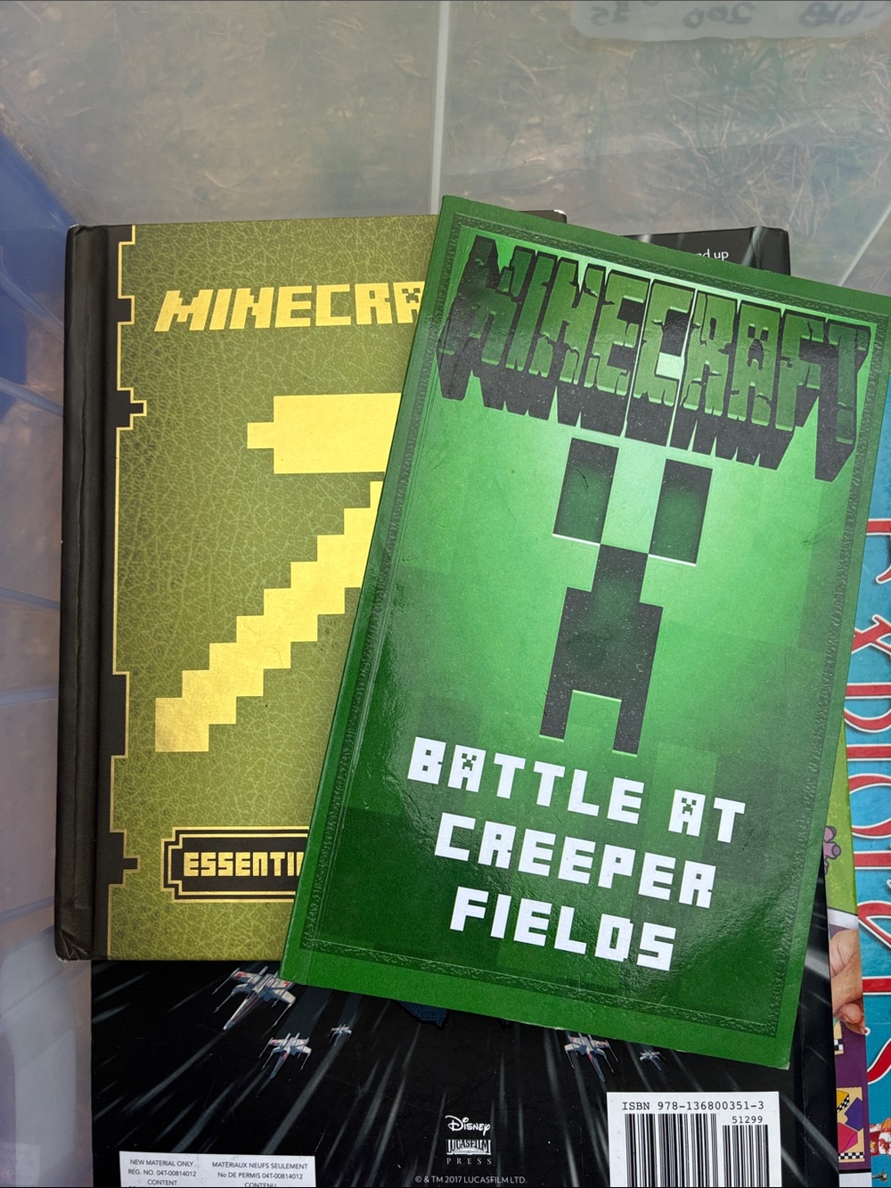 Minecraft Set of 2 Books - Essential Handbook and Battle ar Creeper Fields